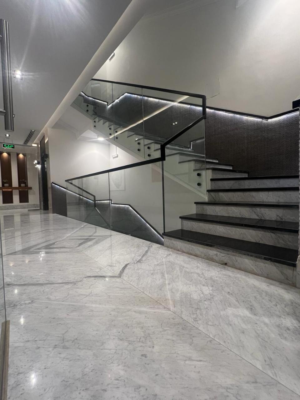 Apartment شقة فاخرة جديدة في الملقا Luxury *